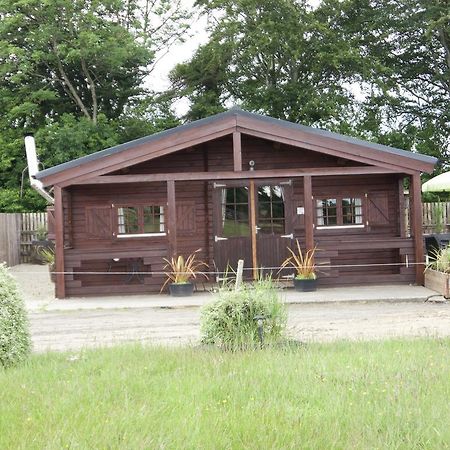 Monart Farm Lodge Milehouse Exterior photo